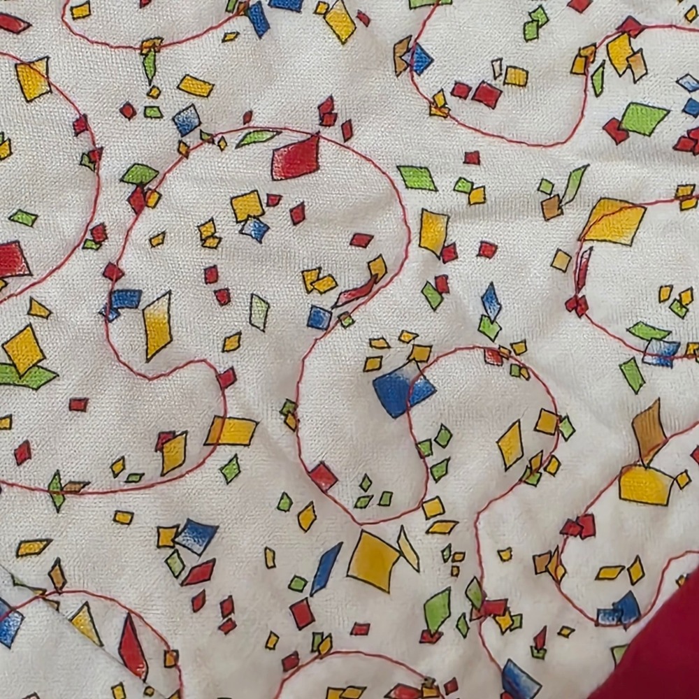 Vintage Style Patchwork Quilt Scalloped Edge Red Floral Confetti  Colorful 60x68 - Picture 4 of 9